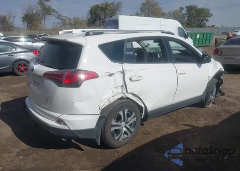 2016 Toyota Rav4 Le z USA, uszkodzony, nr VIN JTMBFREV9GJ095047